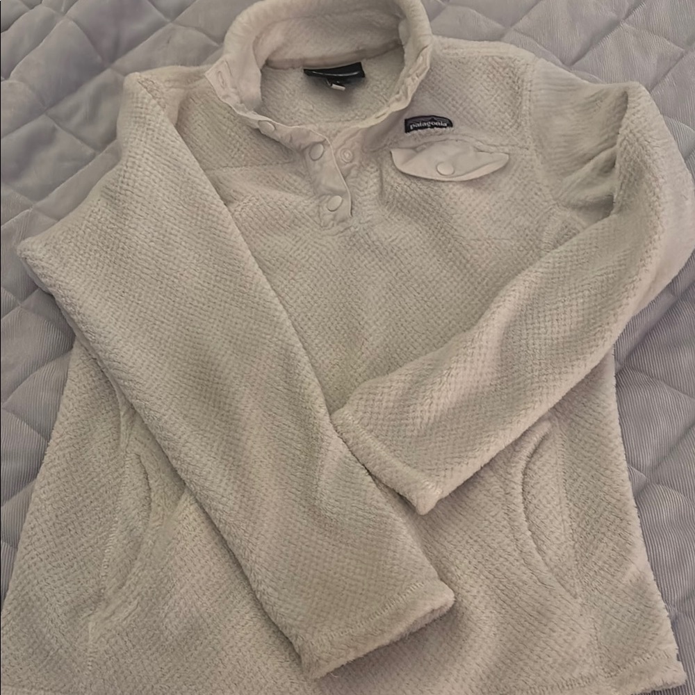 Patagonia Cream Fleece Pullover